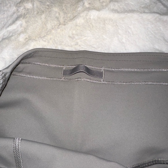 lululemon base pace reflective leggings 25” - Picture 5 of 6